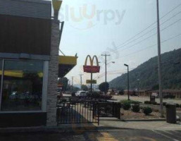 Mcdonald's outside