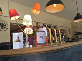 Café De La Paix à Auvers Sur Oise Dans Le Val D'oise 95 food