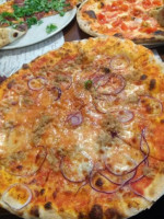 Pizzeria Da Leo Di Marashi Nikoleta food