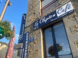 le Clapton cafe inside