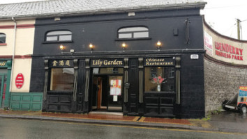 The Lily Garden Chinese Edenderry inside