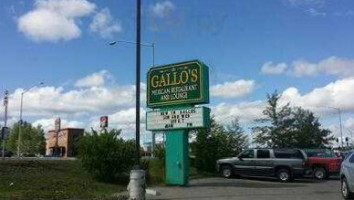 Gallo's outside