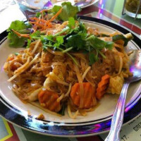 Chuan Chim Thai Cafe food