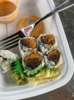 Maluken And Sushi Express food