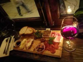 In Vino Restaurant Wine Bar food