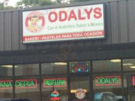 Odaly Panaderia outside