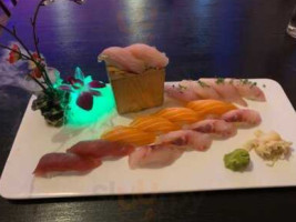 Mika Sushi Ii food