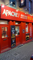 Apache Pizza outside