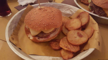 8/burger food