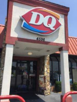 Dairy Queen Grill Chill inside