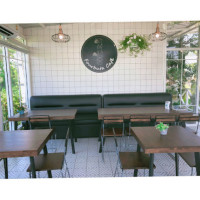Fourbuta Cafe’ inside