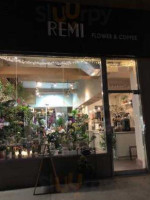 Remi Flower Coffee outside