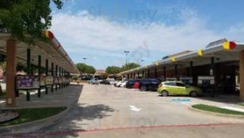 Sonic Drive-in outside