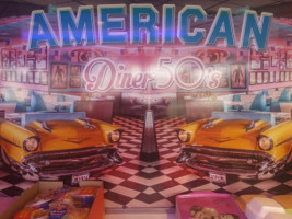 American Diner 50's food