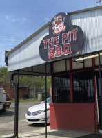 The Pit Bbq outside