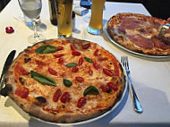 Pizzeria La Nuova Stretta Da Matteo food