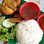 Kedai Hijau Ayam Penyet food