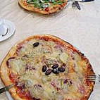 Pizzeria-Ristorante Strobl food