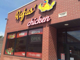 Rafa's Chicken outside