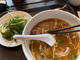 Lulu’s Gourmet Vietnamese Cuisine food