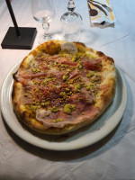 Pizzeria food