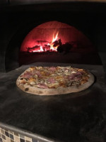 Pizzeria Triangolo Woodfired food