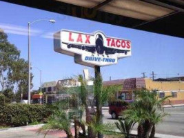 Lax Tacos outside