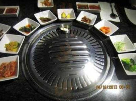 Sizzlingogi Korean Barbecue food