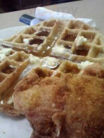 Dayday's Bbq Waffle House food