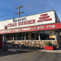 Bravo’s Char Burger outside