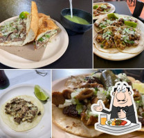 Taqueria El Pique food