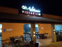 Wilson's Pizzaria Taquaritinga inside