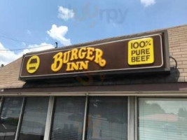 Burger Inn inside