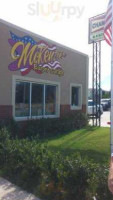 Mckenzie's Burger Garage outside