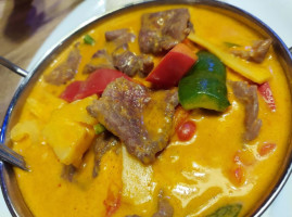 Seven Seas Authentic Thai Cuisine food