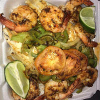 Snappers Fish And Chicken Broward Blvd food