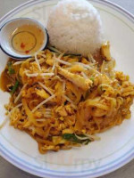 Thai Chili House food