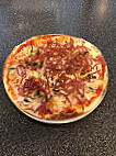 Kvarngatans Pizzeria food