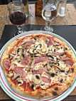 Pizzeria Di Roma food