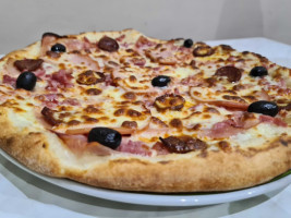 Magali Pizza food