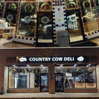 Country Cow Deli inside