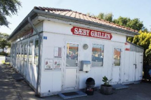 Saeby Grillen outside