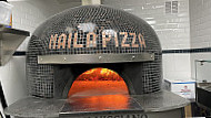 Maila Pizza inside