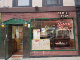 Neil's Coffee Shop outside