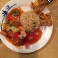 Leong's Asian Diner food