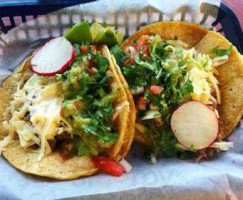 La Divina Tacos food
