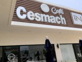 Cesmach Café outside