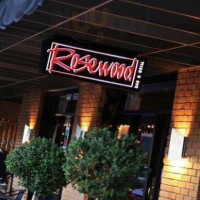 Rosewood Bar & Grill outside