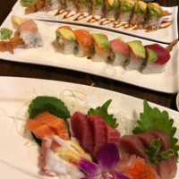 O'sushi inside
