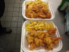 Tunis Seafood Wings And Subs food